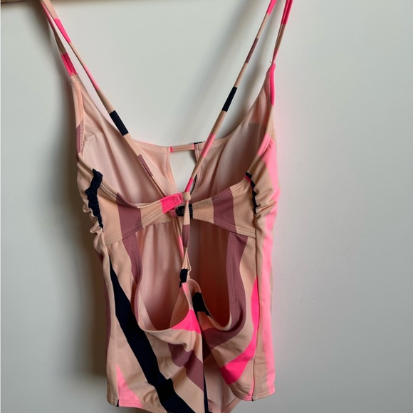 Strip one piece bathing suit - Picture 11 of 12